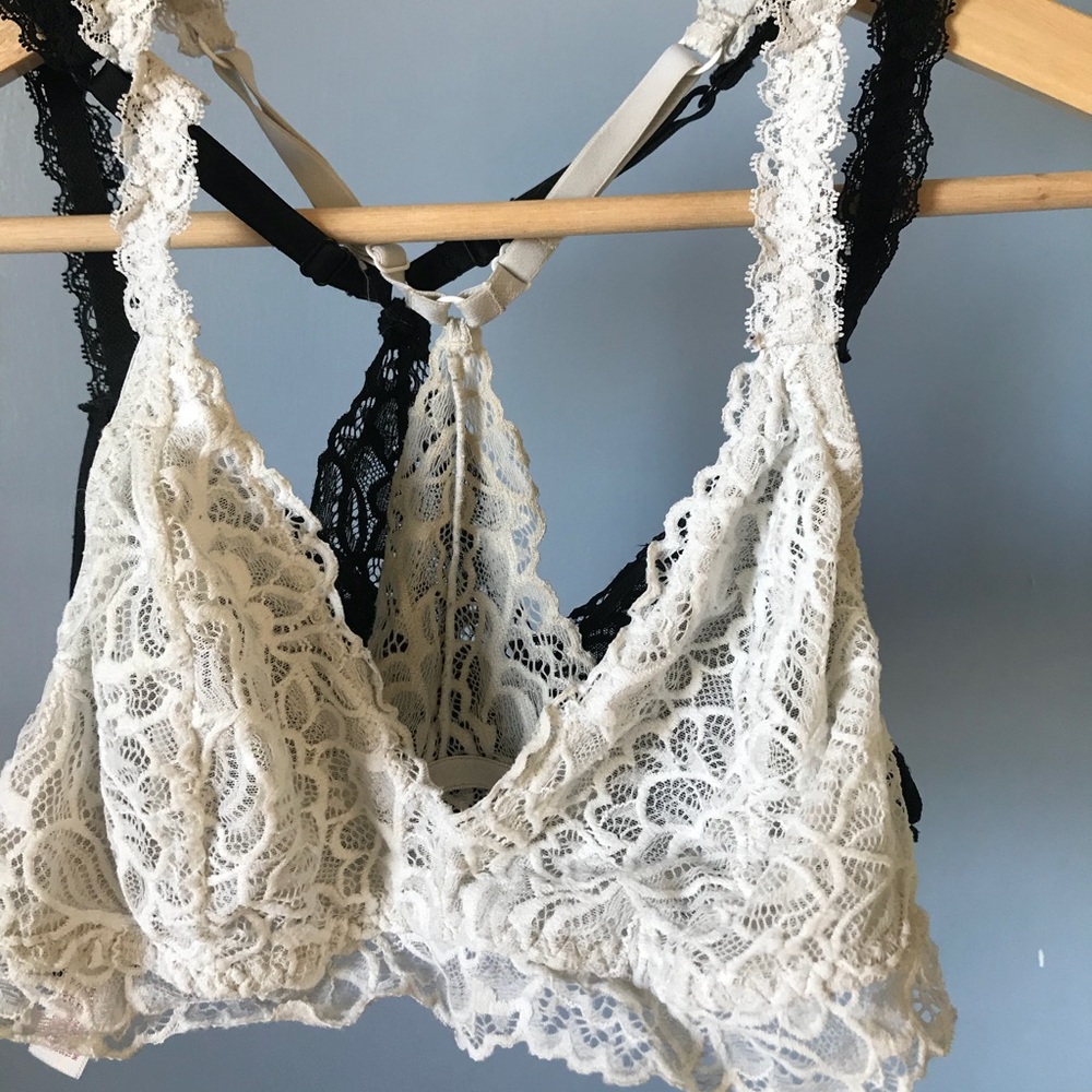 Bundle white and black lace bandeaus